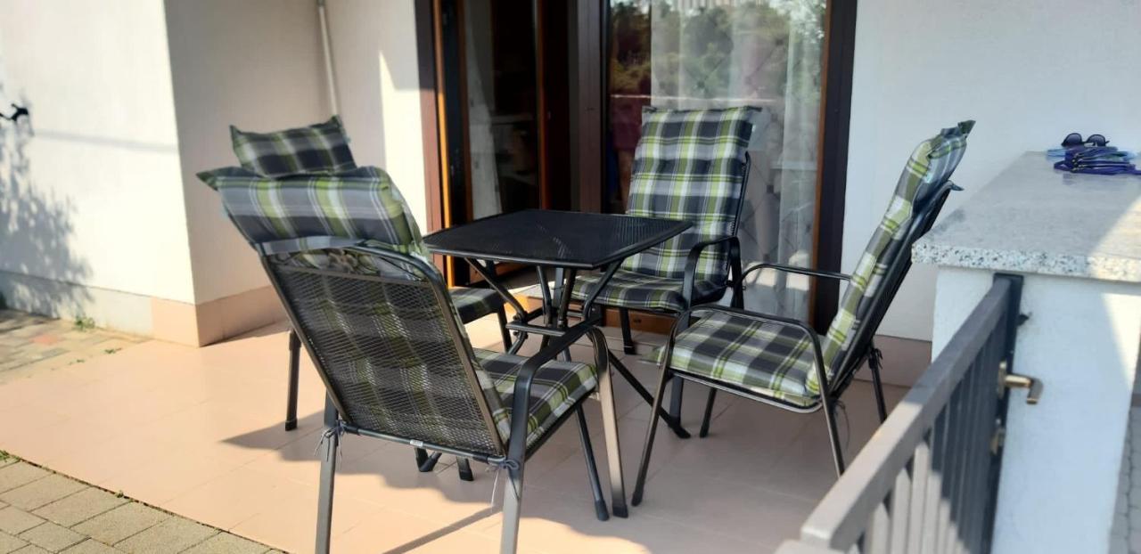 Apartman Lidija Linardići Екстериор снимка